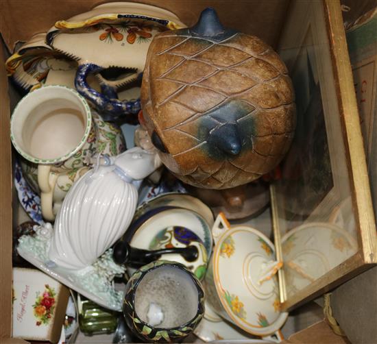 A quantity of mixed collectables